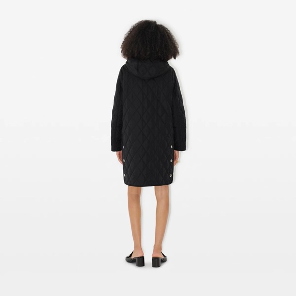 New BURBERRY Black Quilted Hooded Jacket - Picture 6 of 7